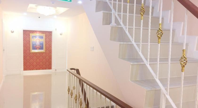 Sabai Dee Minitel Hotell Bangkok Exteriör bild