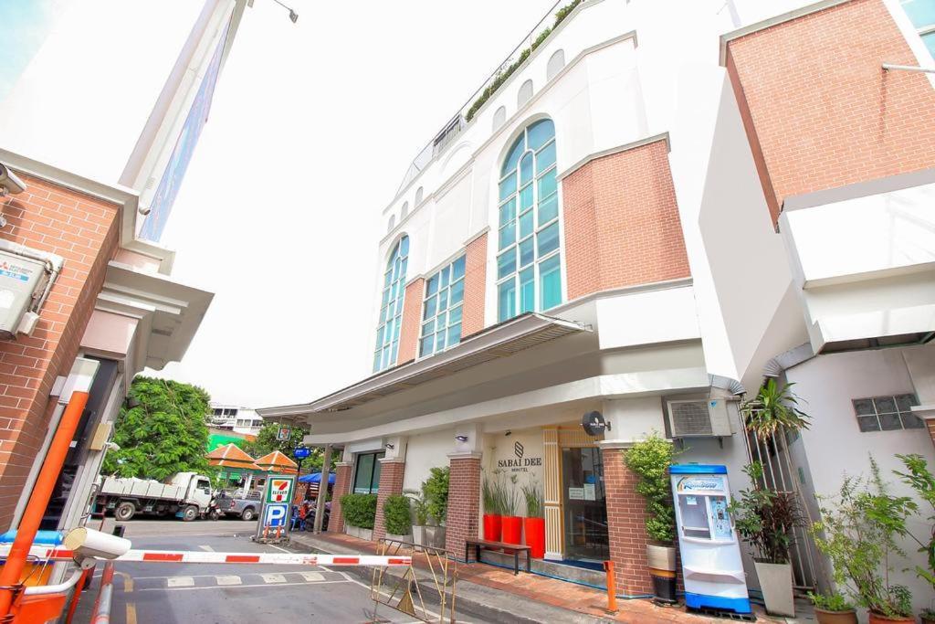 Sabai Dee Minitel Hotell Bangkok Exteriör bild